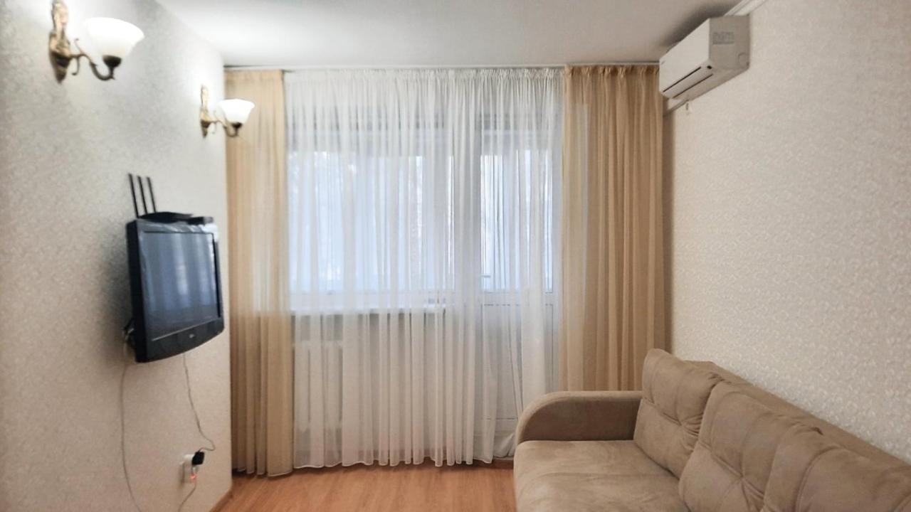 Двухкомнатная Квартира 300М От Моря Ул Парковая 18 Отчетные Док Chornomorsk Exterior foto
