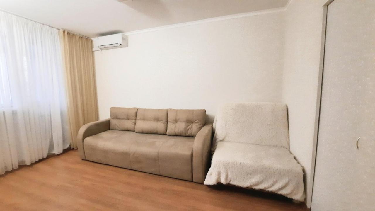 Двухкомнатная Квартира 300М От Моря Ул Парковая 18 Отчетные Док Chornomorsk Exterior foto